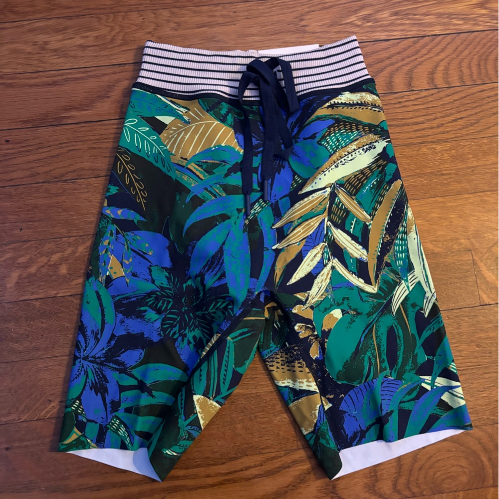 Aerie Offline Bike Floral Tropical Patterned Leggings